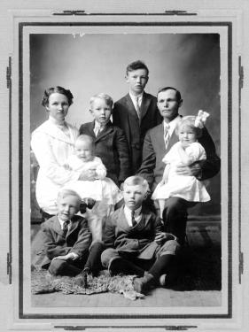 Jasper Alfonzo Rawlins and Cora May Burbank Jasper Alfonzo Rawlins and Cora May Burbank